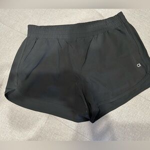 Gap running short lined